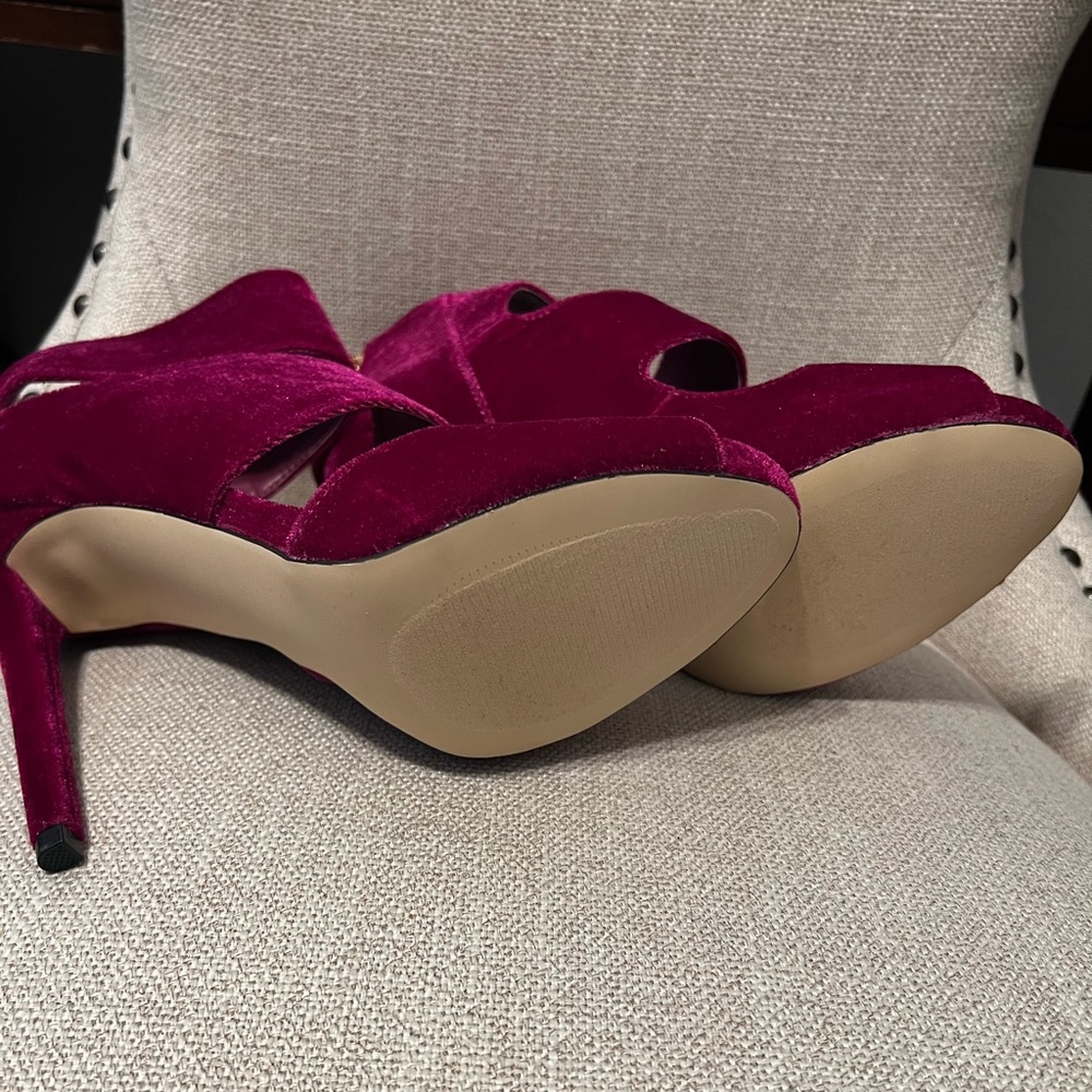 5” Tall Heels - Size 10 View 3